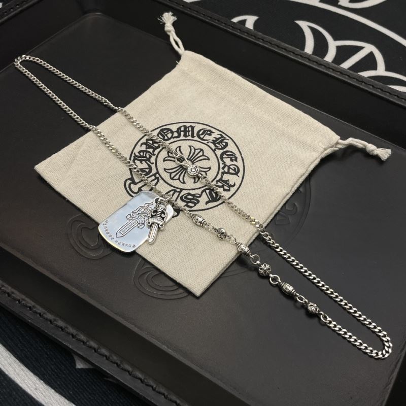 Ch*0me He**ts necklaces